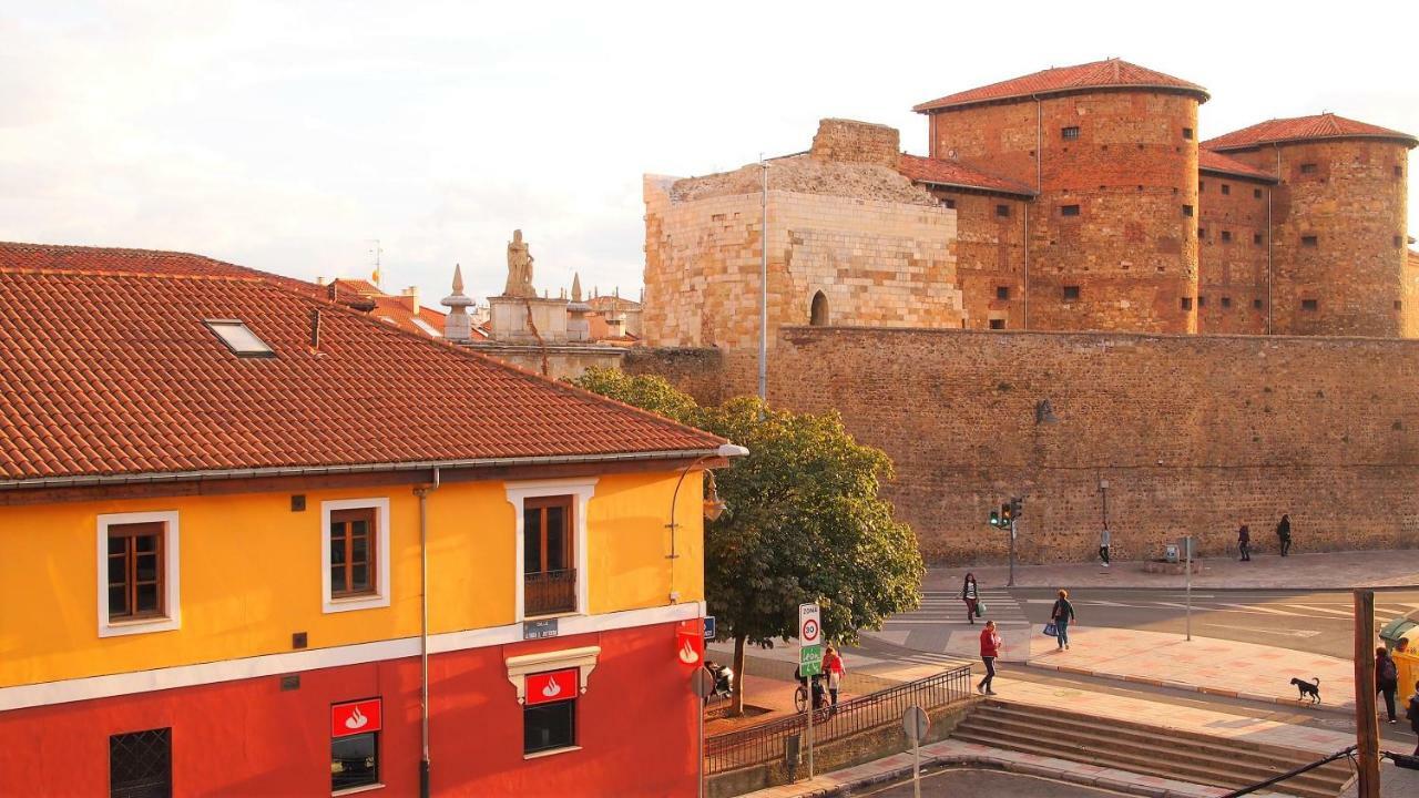 Housingleon - Muralla Luaran gambar