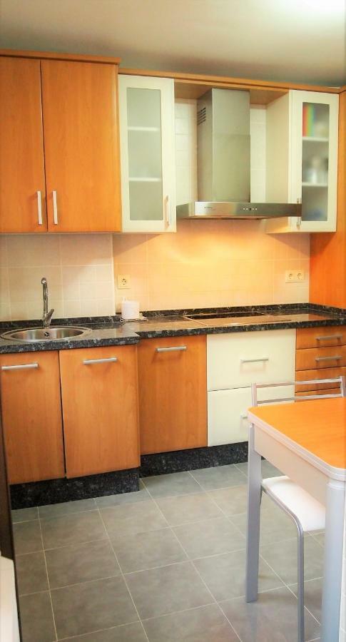 Housingleon - Muralla Luaran gambar